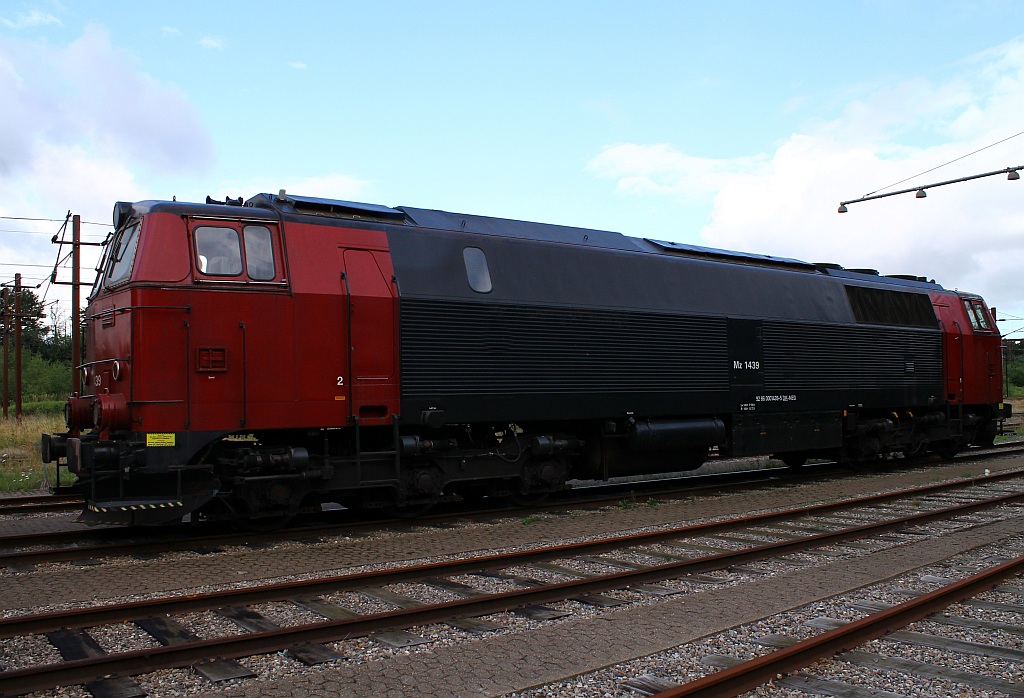 Kraftvolle Verstärkung in Padborg: Ex-BLDX MZ 1439 die jetzt für die NEG fährt steht hier vor der Railcare Werkstatt in Padborg/DK(legaler Standort). 14.08.2013