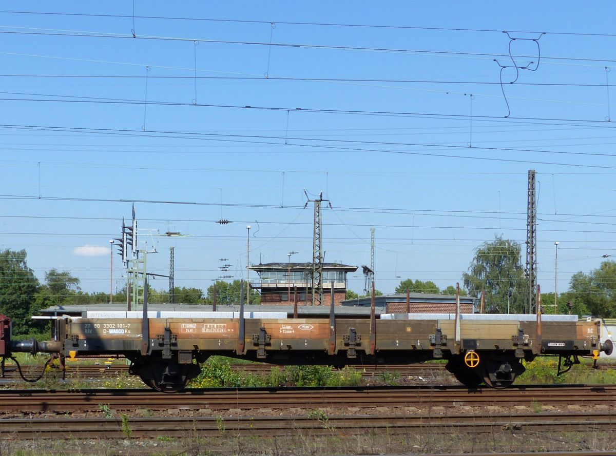 Ks rongenwagen mit Nummer 27 RIV 80 D-WASCO 3302 101-7 Oberhausen West, Deutschland 11-09-2015.

Ks rongenwagen met nummer 27 RIV 80 D-WASCO 3302 101-7 Oberhausen West, Duitsland 11-09-2015.