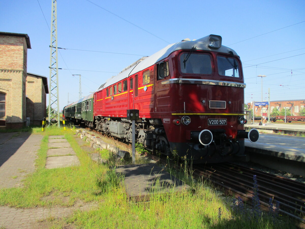 Lange hat man eine Taigatrommel auf Rügen nicht gesehen.Am 14.Juni 2025 stand die EBS V200 507 in Bergen/Rügen.