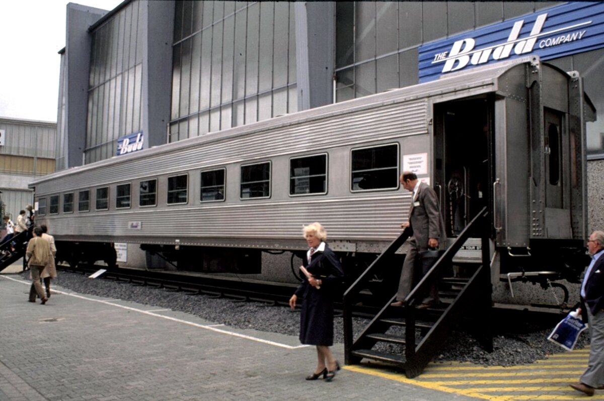 Leichtmetall Personenwagen der Budd Company bei der IVA in Hamburg im Oktober 1979.