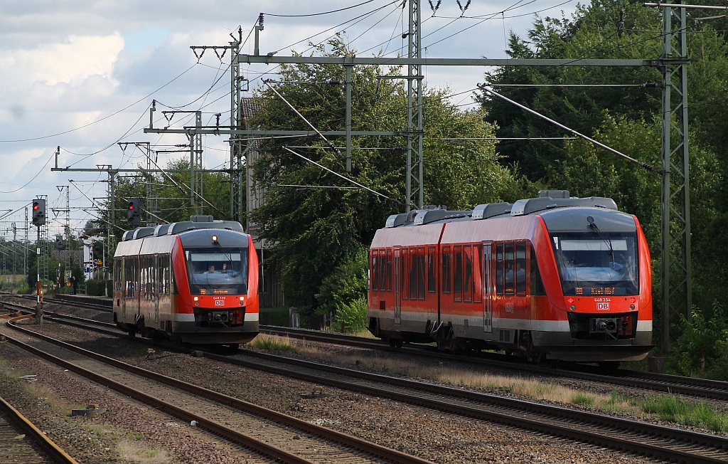 Lint meets Lint...648 338/838(nach Husum) und 648 354/854(nach Kiel) beim täglichen begegnen im Bhf Jübek. 14.08.2013