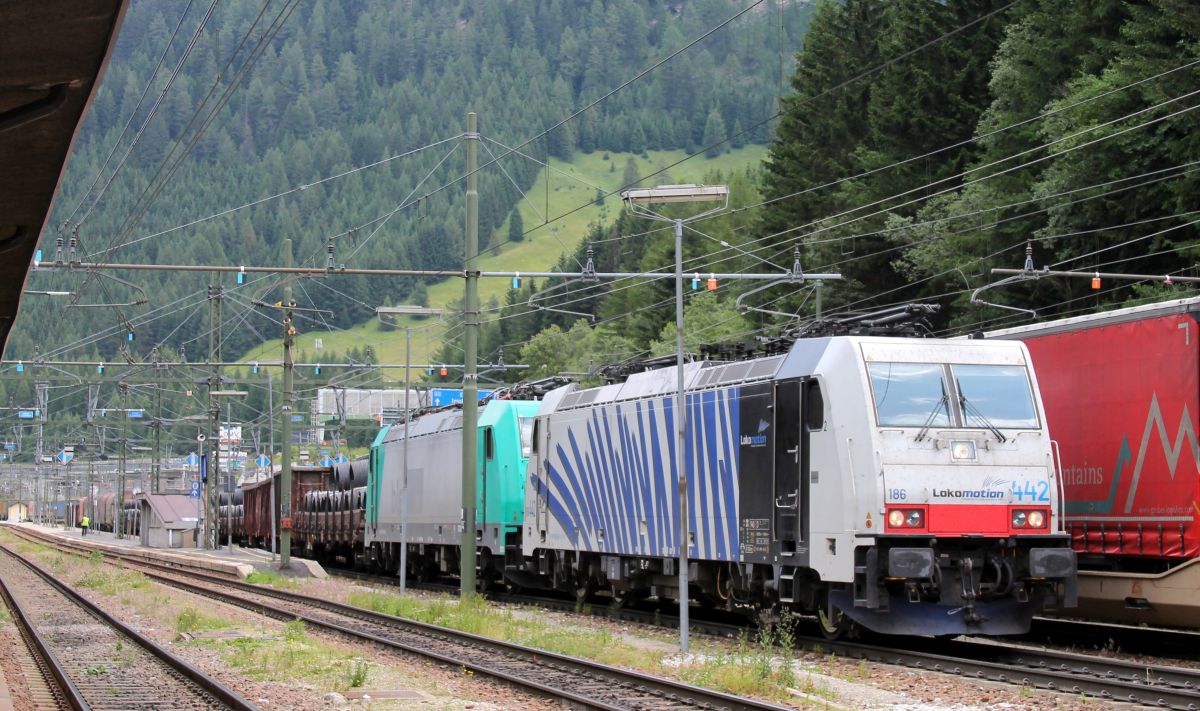 Lokomotion 186 442-0 und 185 575, Brenner 18.07.2019