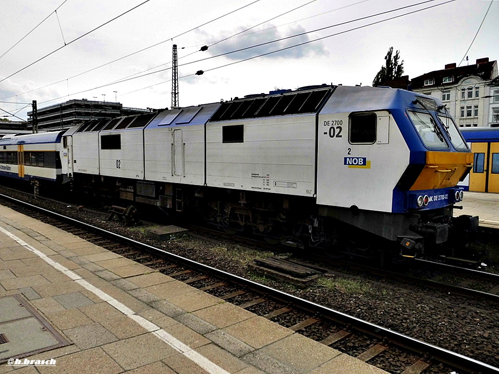 MAK DE 2700-02 stand mit einer NOB-einheit im bf hh-altona,28.05.15