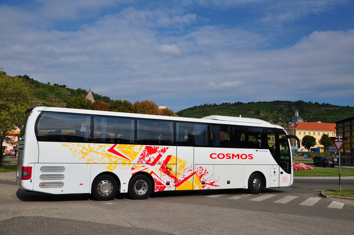 MAN Lion`s Coach von Aguzzoli Reisen aus Italien in Krems gesehen.