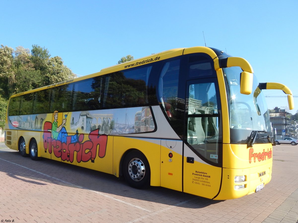 MAN Lion's Coach von Fredrich aus Deutschland im Stadthafen Sassnitz.