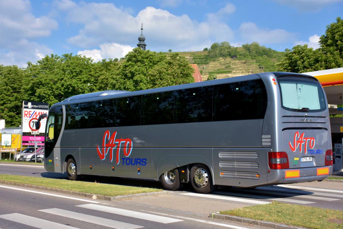 MAN Lion`s Coach von SATO Tours aus Spanien in Krems.