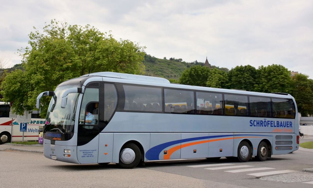 MAN Lion`s Coach von Schrfelbauer Reisen aus AT 2018 in Krems gesehen.