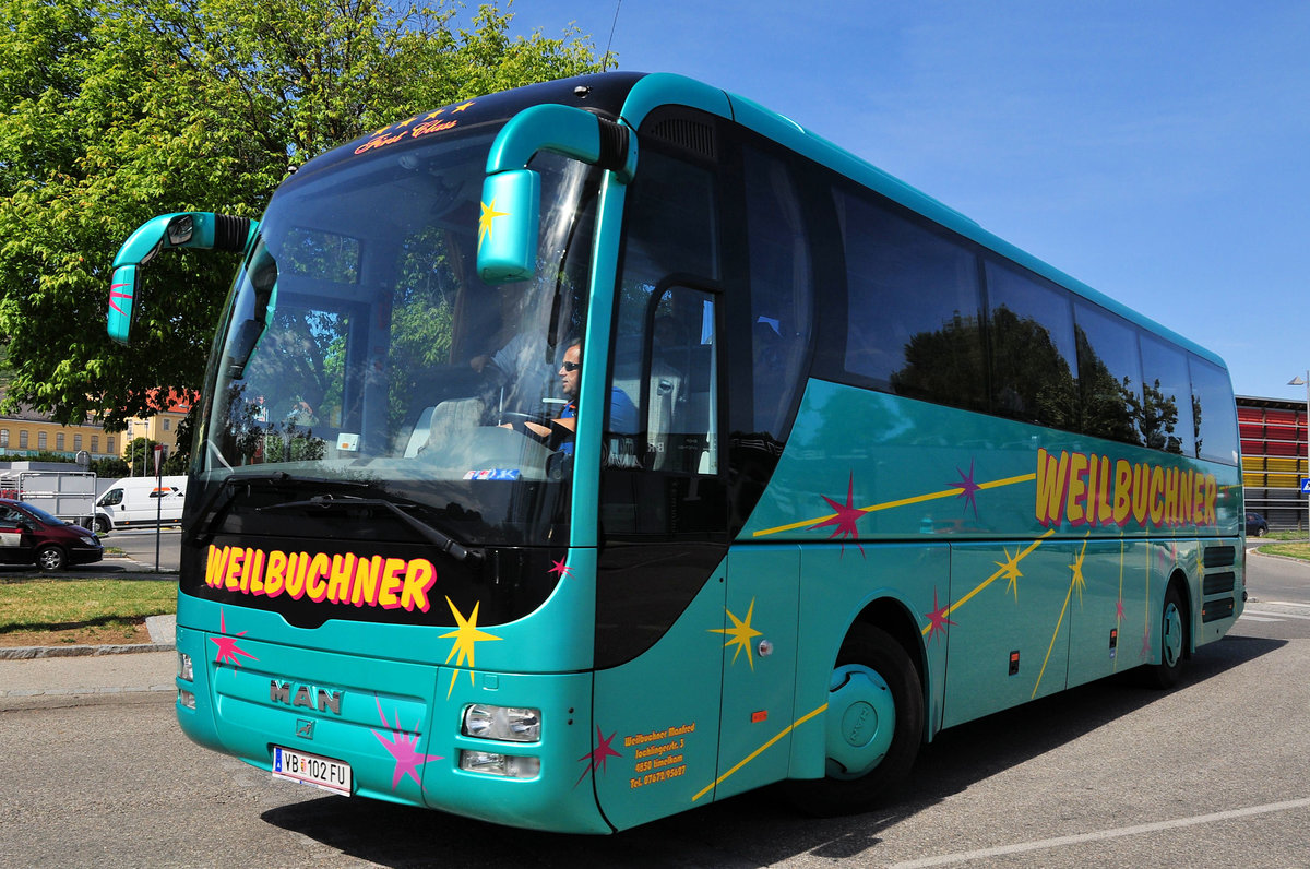 MAN Lions Coach von Weilbuchner aus �sterreich in Krems gesehen.