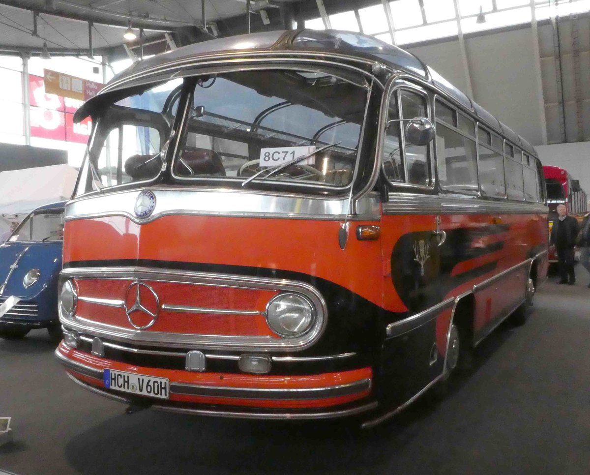 MB O 321 H Reuter, Bj. 1960, ausgestellt bei der Retro Classic 2019 in Stuttgart