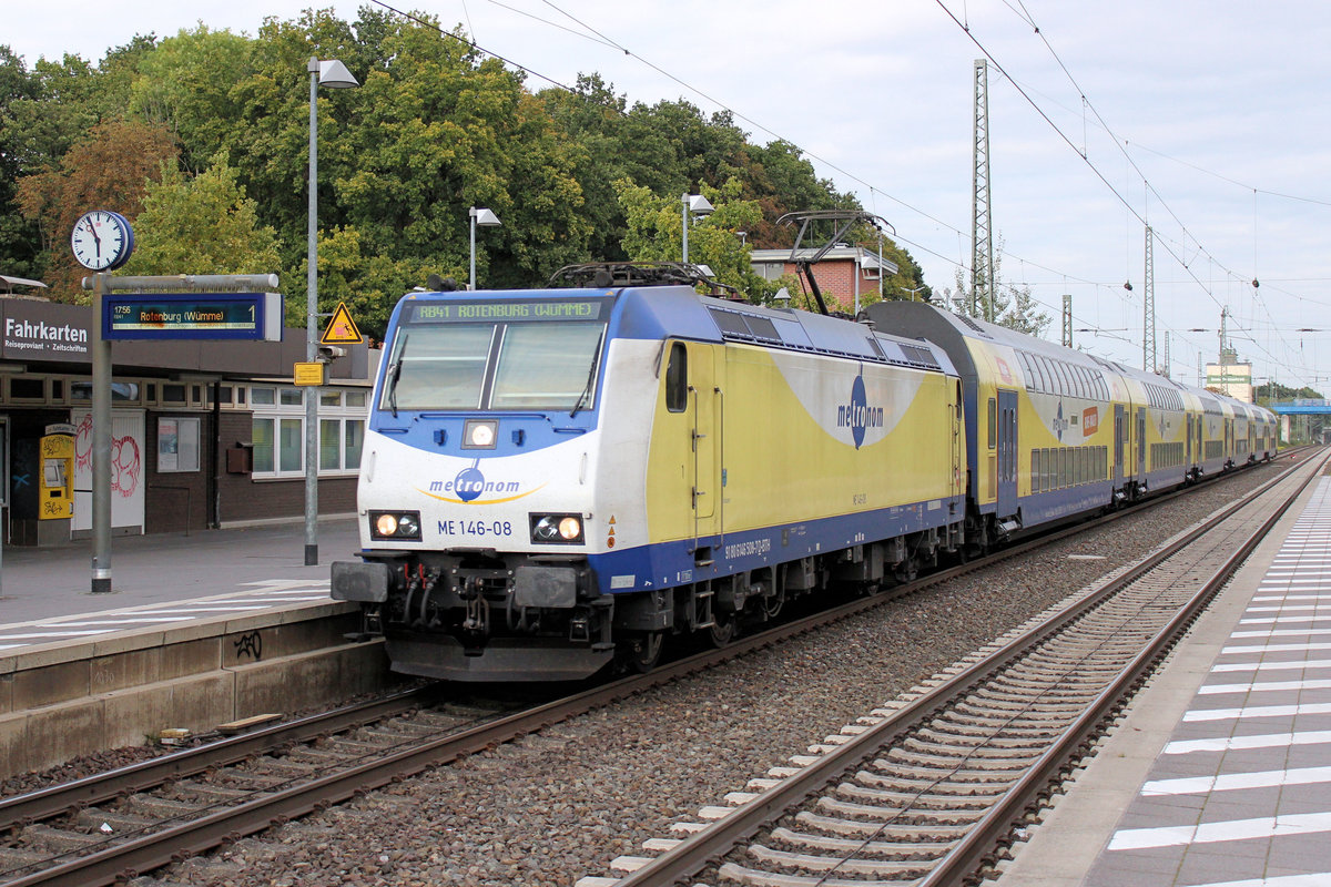 ME 146-08 macht gleich  HALT  im Tostedter Bahnhof. Datum: 29.09.2020