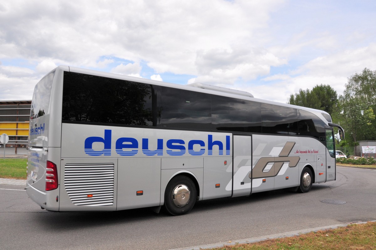 Mercedes Benz Tourismo von Deuschl Reisen aus �sterreich am 21.Juni 2014 in Krems gesehen.