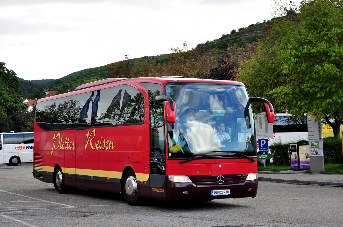 Mercedes Benz Travego von PLETTER Reisen aus Mdling bei Wien am 16.August 2014 in Krems gesehen.