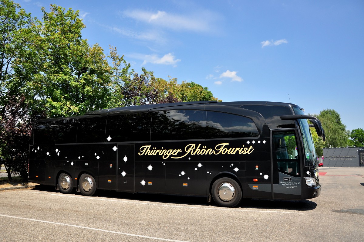 Mercedes Benz Travego der Th�ringer Rh�n Reisen / BRD am 23.Juni 2014 in Krems gesehen.