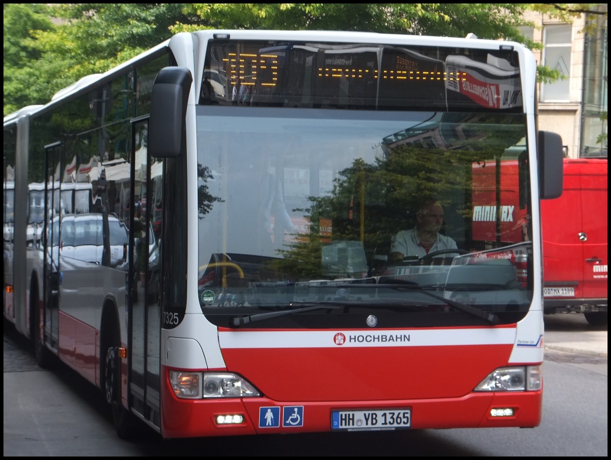 Mercedes Citaro II der Hamburger Hochbahn AG in Hamburg.