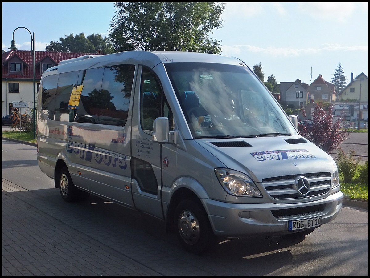 Mercedes Sprinter von BoyTours aus Deutschland in Bergen.