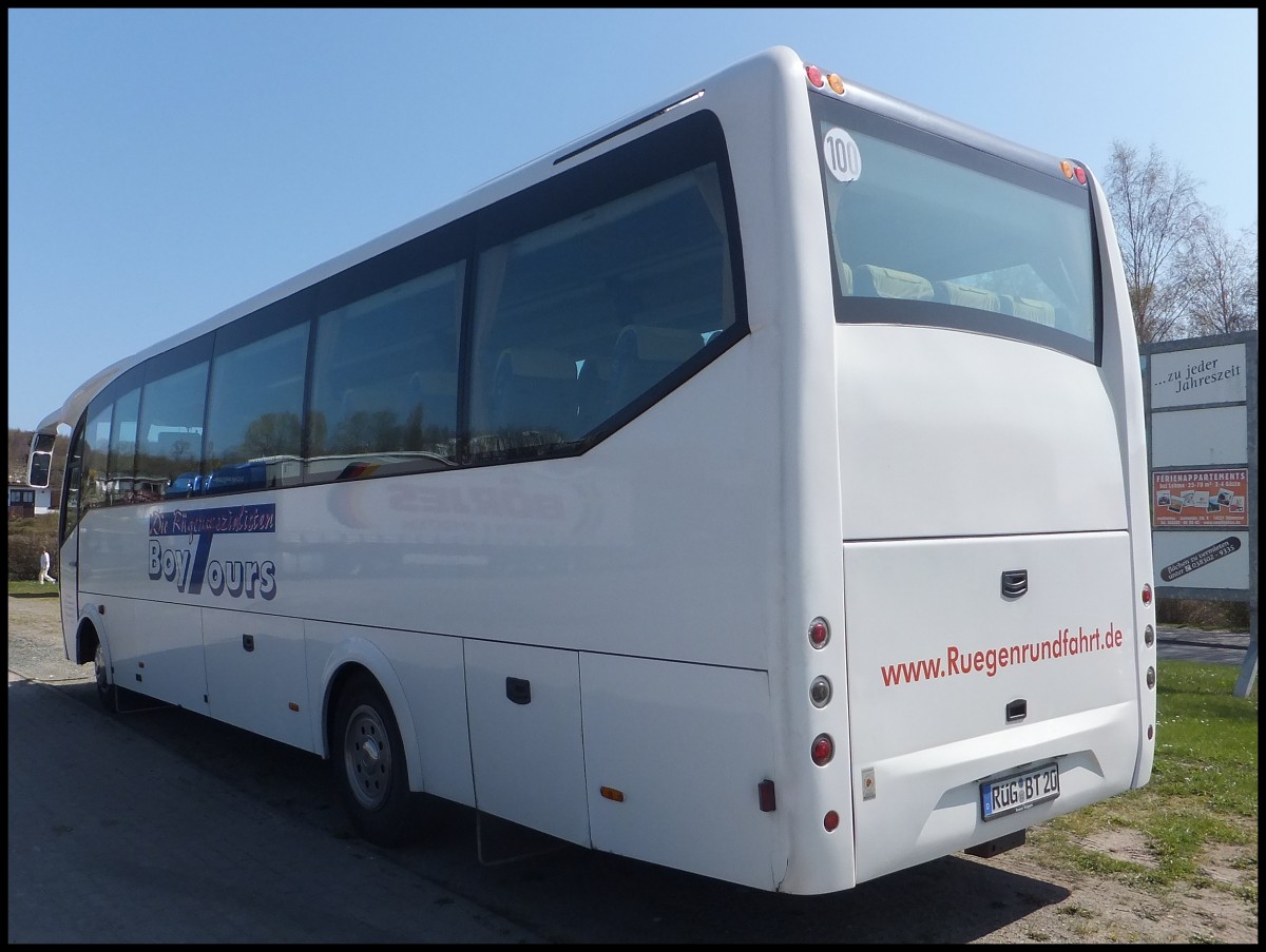 Mercedes Sundancer von BoyTours aus Deutschland in Sassnitz.