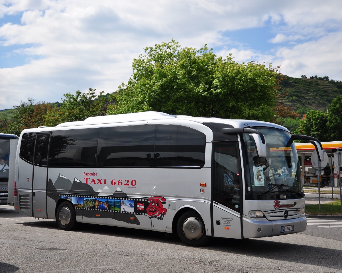 Mercedes Tourino von Hans Feiersinger aus �sterreich im Juni 2015 in Krems.