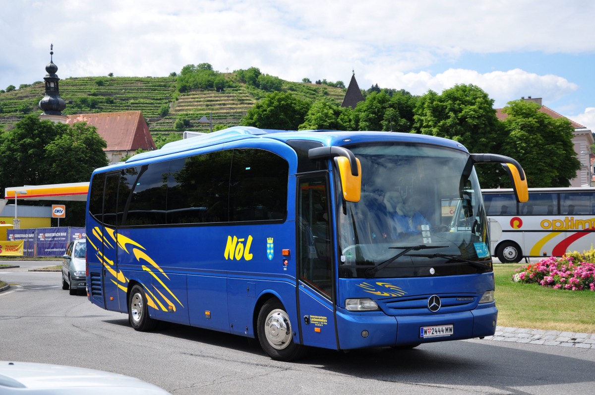 Mercedes Tourino vom N�L ( N.�.Landesreiseb�ro) im Juni 2015 in Krems.