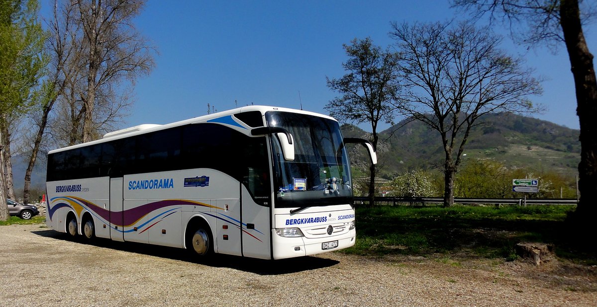 Mercedes Tourismo von Bergkvarabuss Scandorama aus Schweden in D�rnstein/Wachau/Nieder�sterreich gesehen.