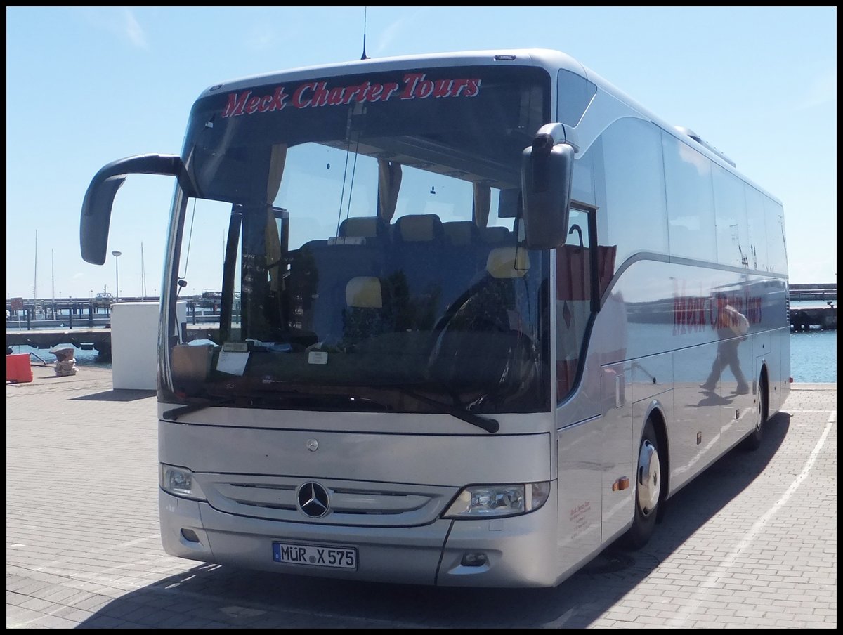 Mercedes Tourismo von Meck. Charter aus Deutschland im Stadthafen Sassnitz.