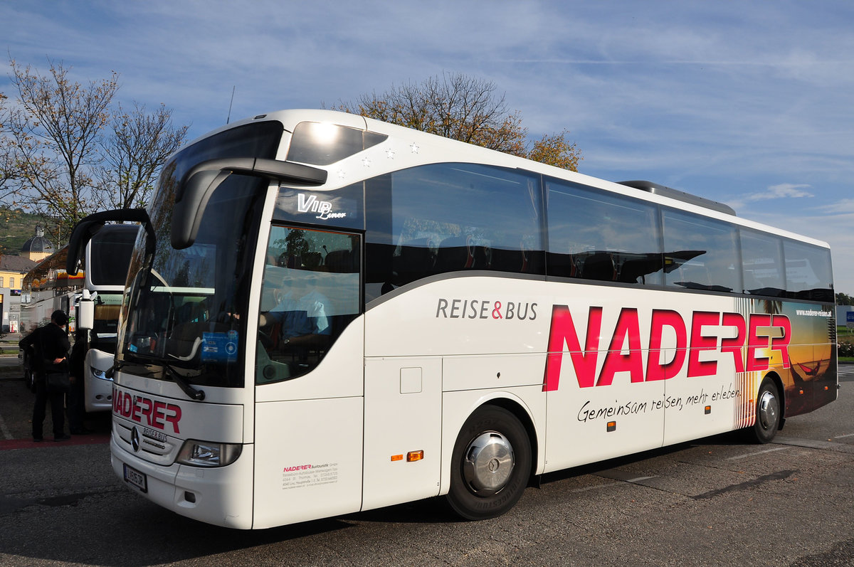 Mercedes Tourismo von Naderer Reisen aus �sterreich in Krems.