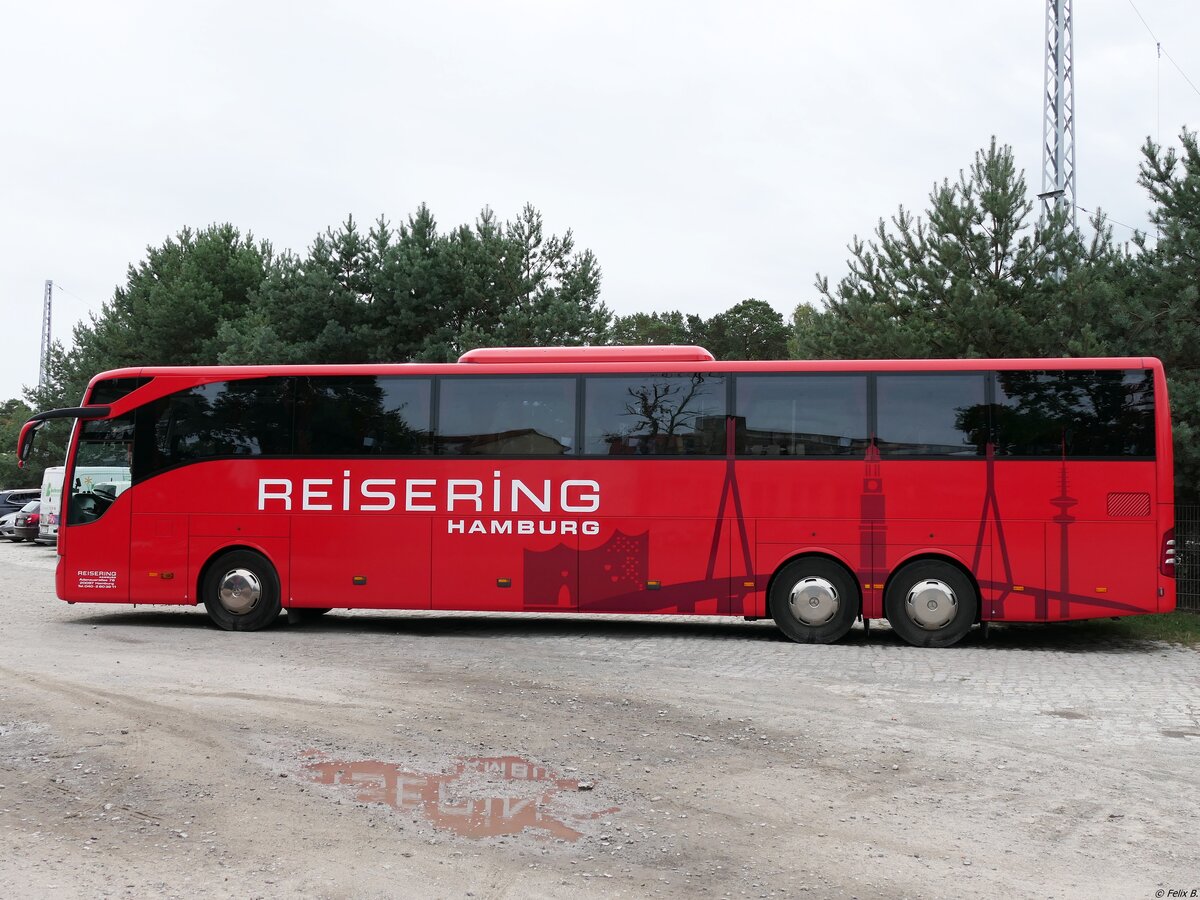 Mercedes Tourismo von Reisering Hamburg aus Deutschland in Binz. 