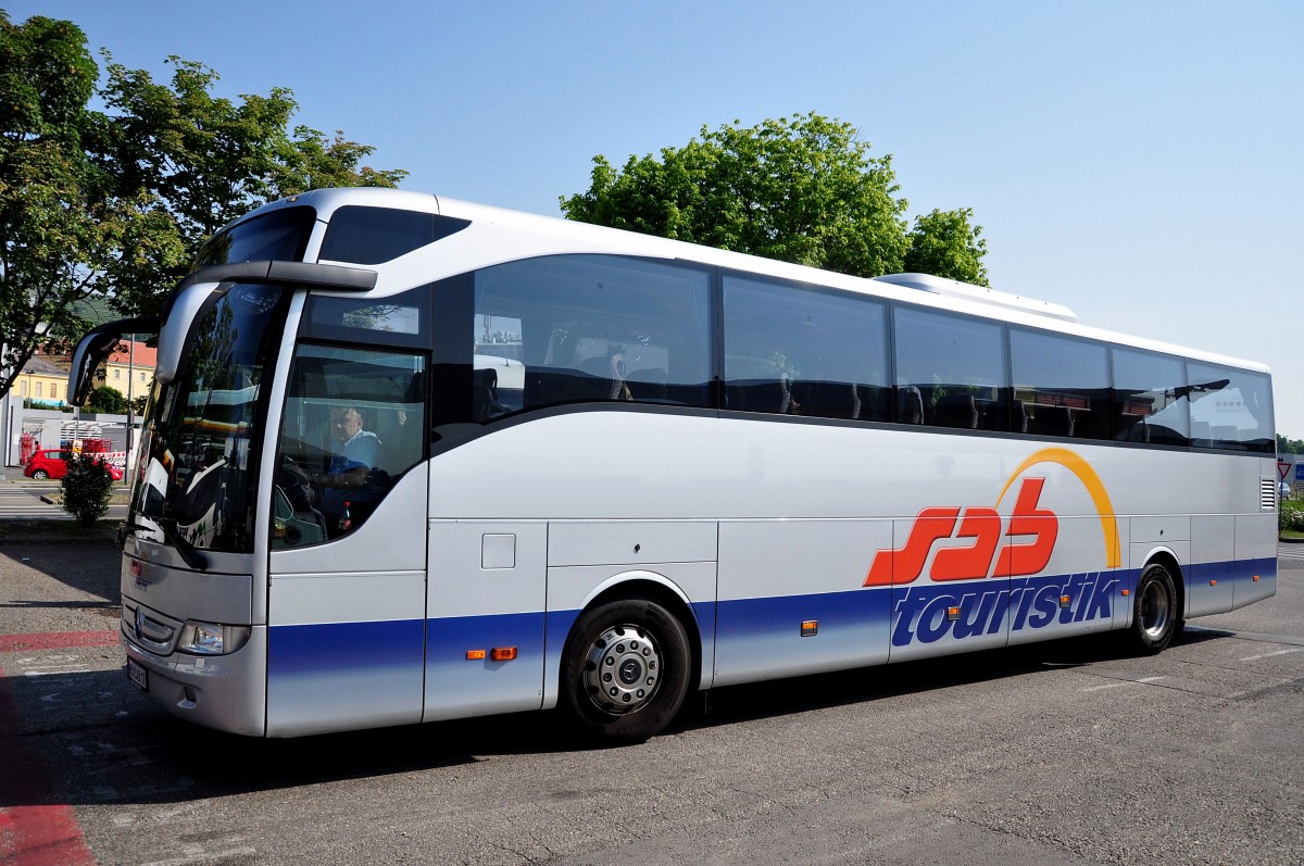 Mercedes Tourismo von SAB tours aus �sterreich im Juni 2015 in Krems.