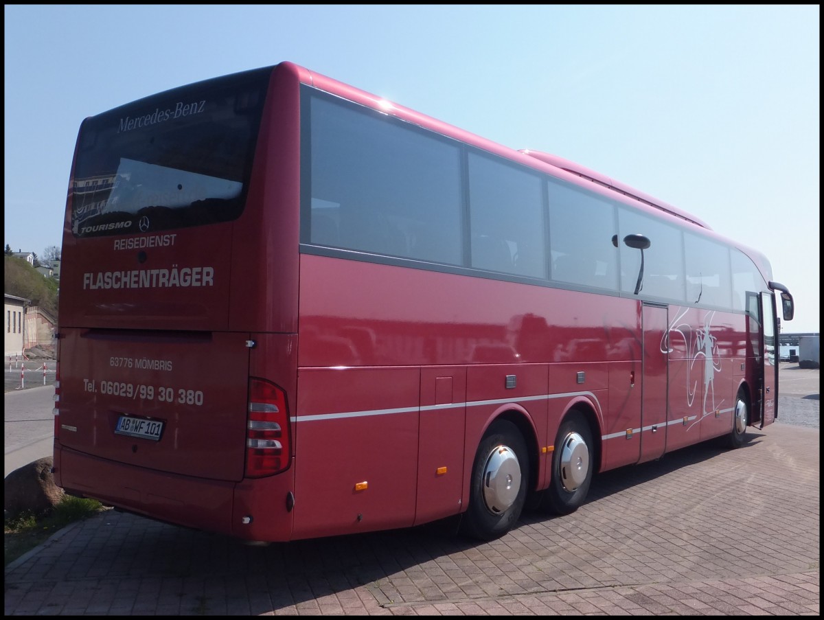 Mercedes Tourismo von WF-Reisen aus Deutschland im Stadthafen Sassnitz.