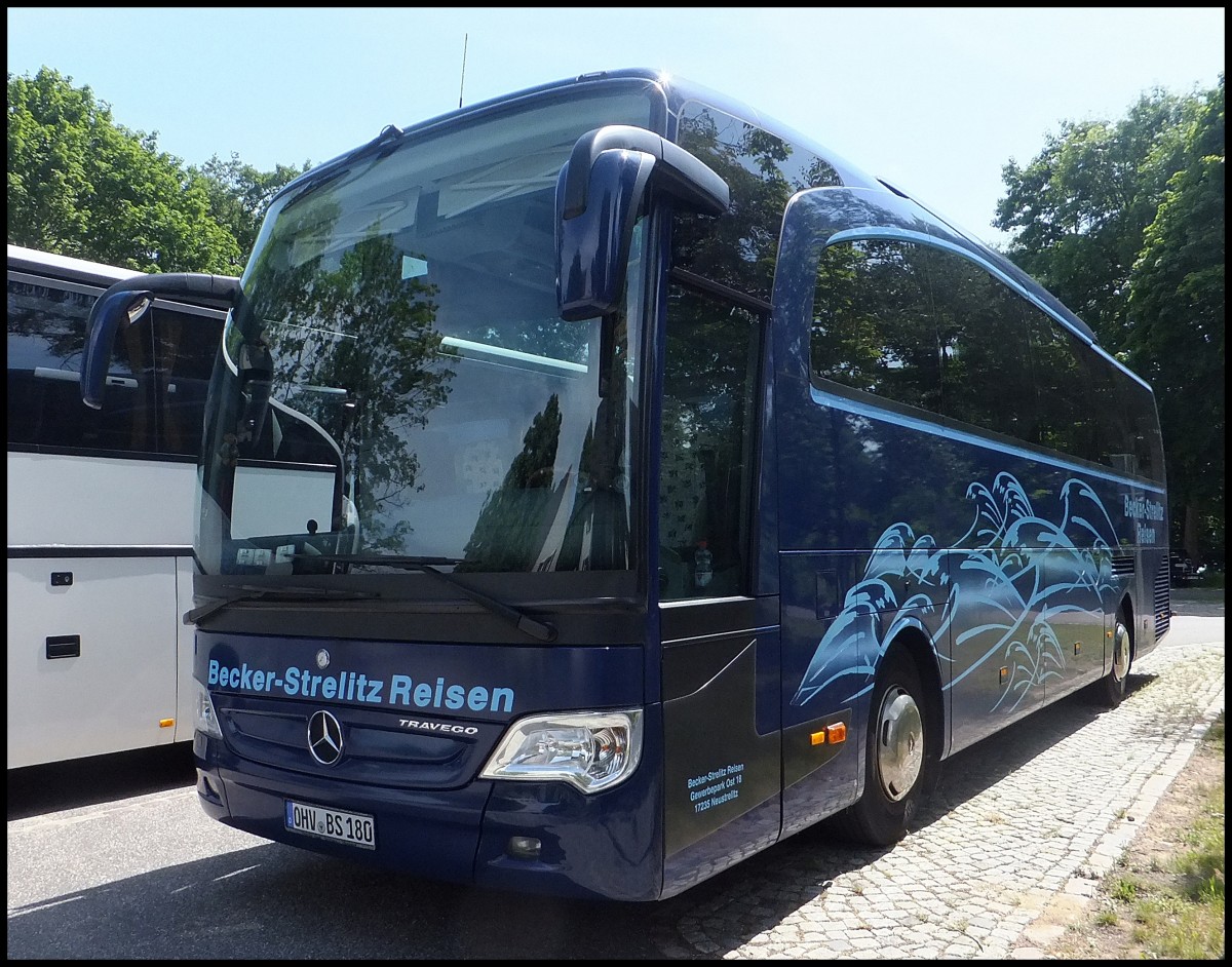 Mercedes Travego von Becker-Strelitz Reisen aus Deutschland in Ravensbr�ck.