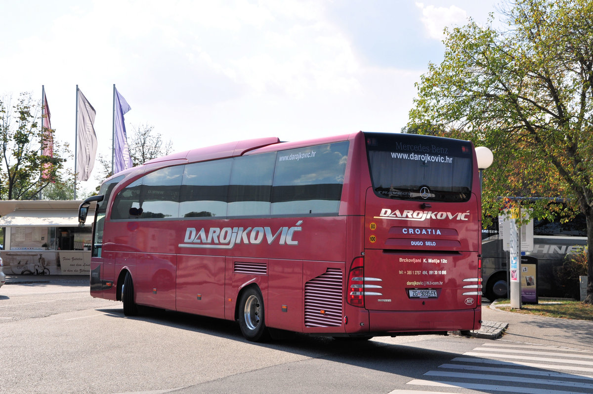 Mercedes Travego von Darojkovic.hr in Krems gesehen.