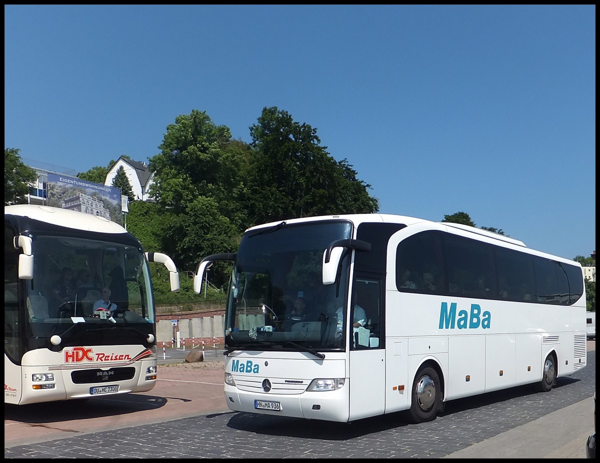 Mercedes Travego von MaBa aus Deutschland im Stadthafen Sassnitz.