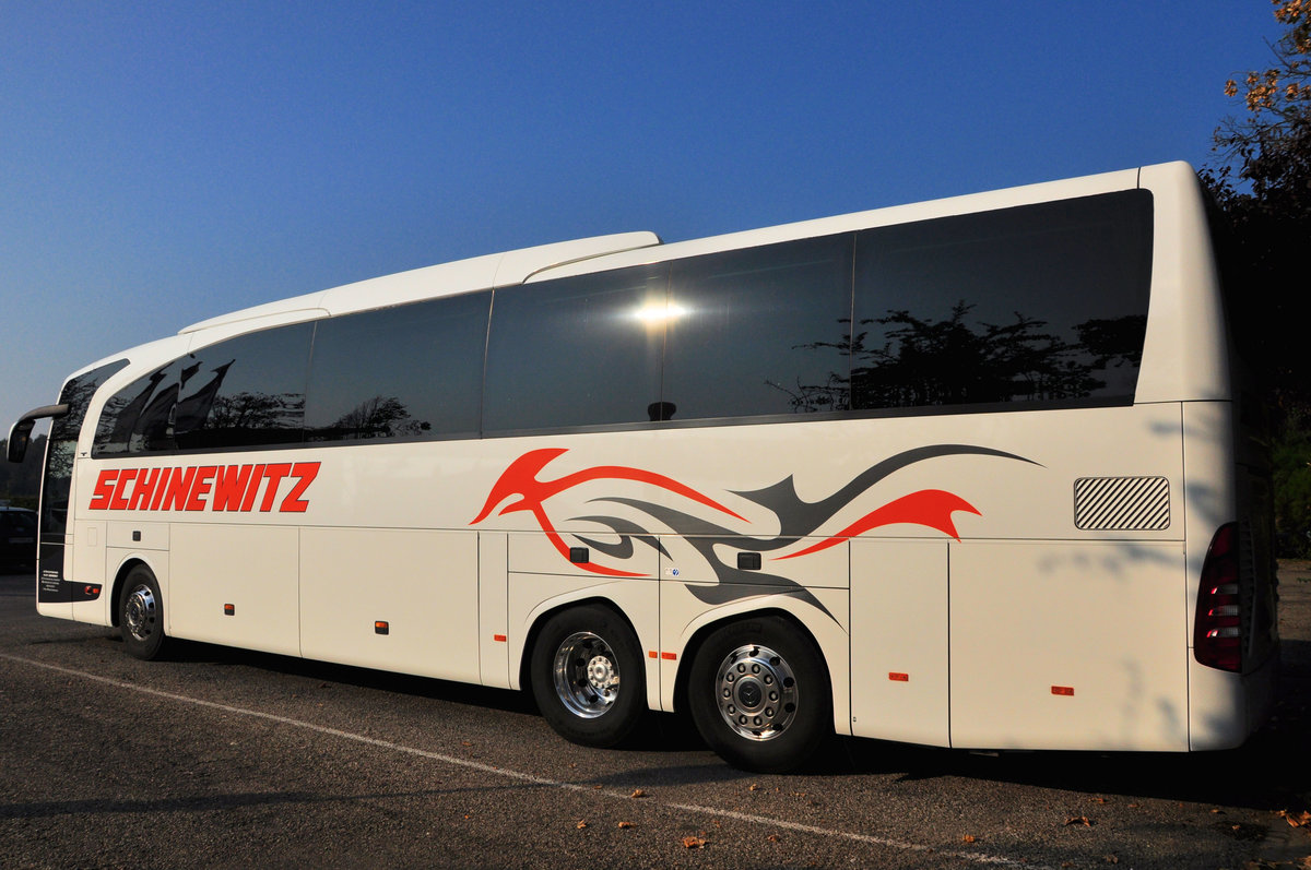 Mercedes Travego von Schinewitz Reisen aus sterreich in Krems.