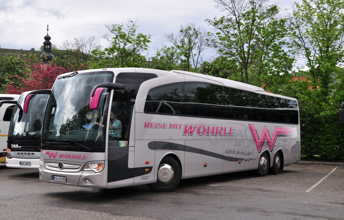 Mercedes Travego von W�hrle Reisen aus der BRD am 9.5.2015 in Krems.