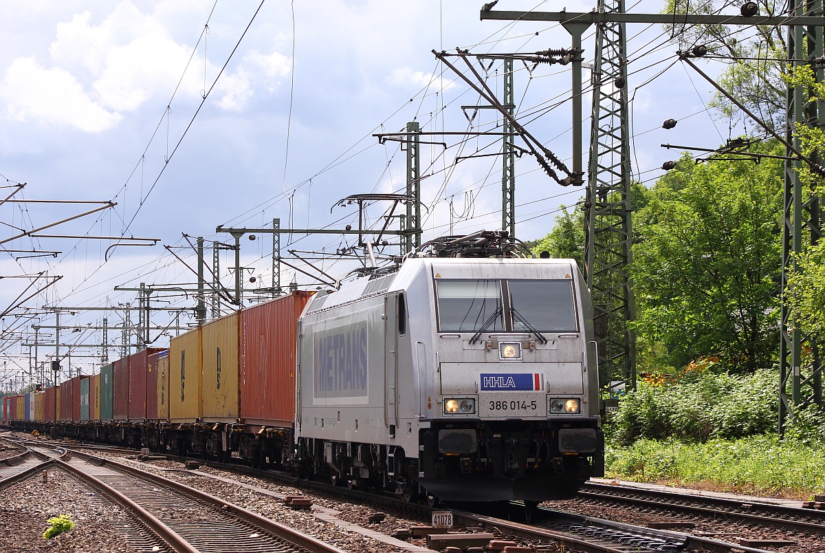 Metrans/HHLA 7 386 014-5(REV/27.01.15)fährt hier mit Containerzug durch Hamburg-Harburg. 30.05.2015