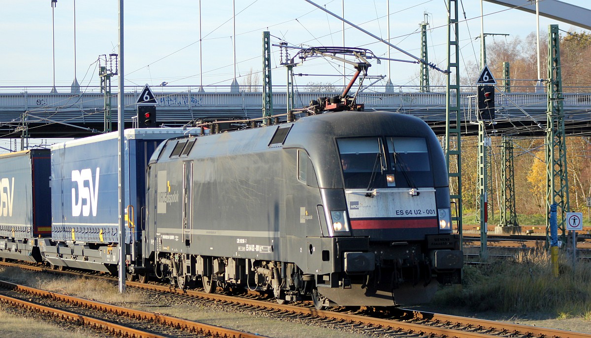 MRCE/Freightliner ES 64 U2-001/ 182 501-7(REV/Lz/23.05.14) Einfahrt Lübeck Hbf. 28.11.2018