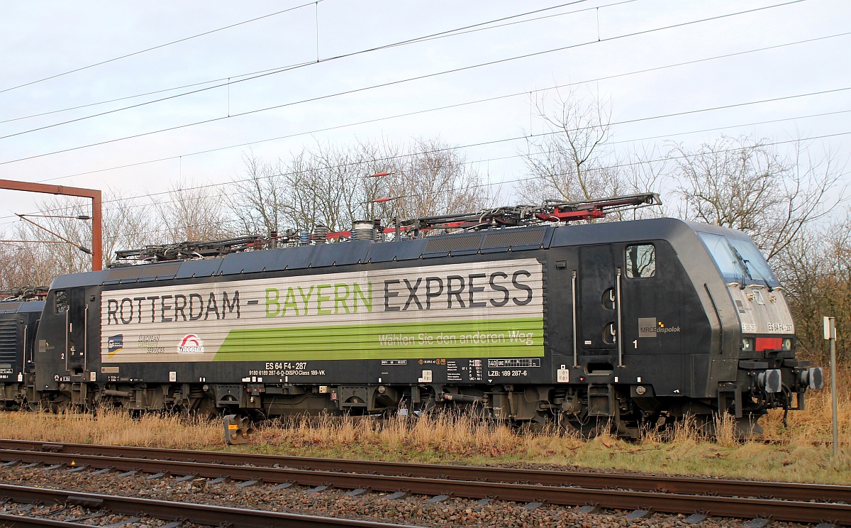 MRCE/TXL 6189 287-6/ES64F4-287  Rotterdam - Bayern - Express , Padborg/DK, 09.01.2017