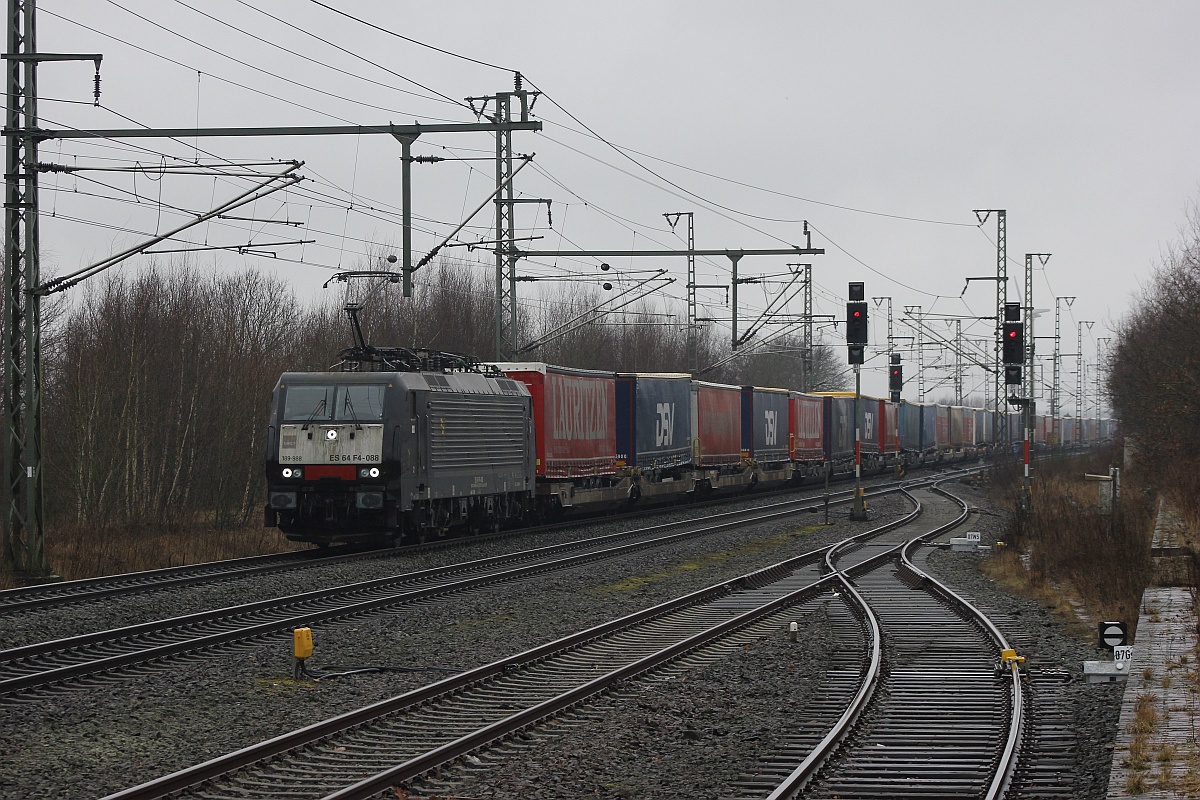 MRCE/TXL ES 64 F4-088/ 189 988-9 REV/Be/25.10.11 mit KLV Zug in Jübek 05.03.2017