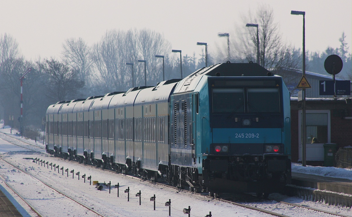 NAH.SH/Paribus/DB 245 209 mit RE6 nach Hamburg, Langenhorn 05.03.2018