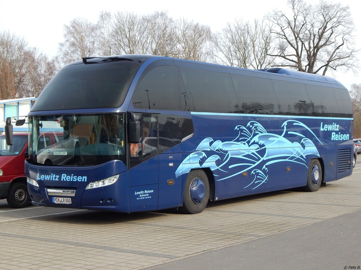 Neoplan Cityliner von Lewitz-Reisen aus Deutschland in Neubrandenburg.