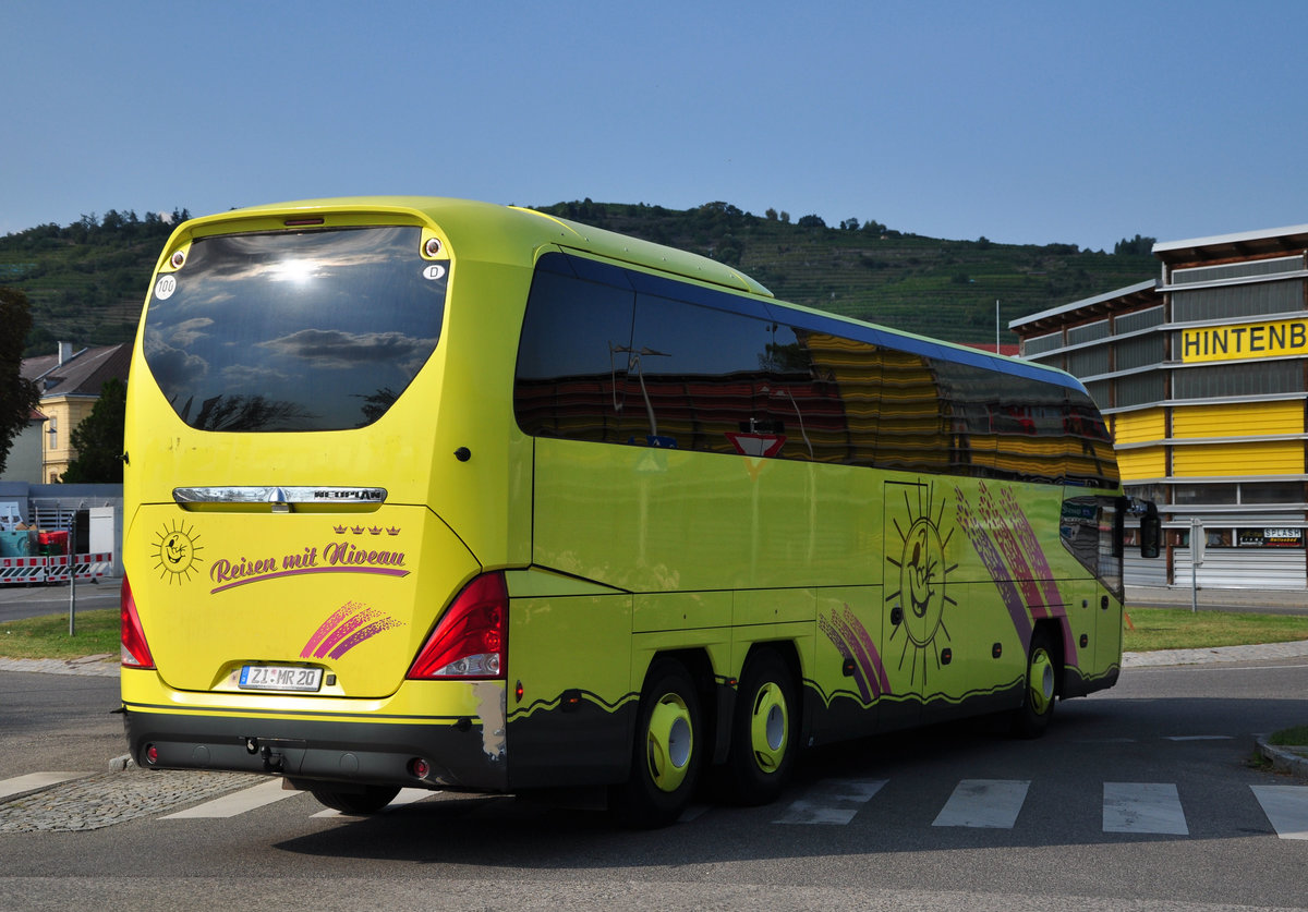 Neoplan Cityliner von Michel Reisen aus der BRD in Krems gesehen.