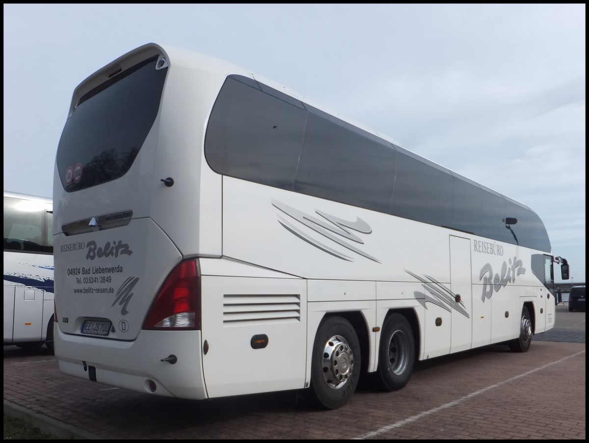 Neoplan Cityliner von Reisebro Belitz aus Deutschland im Stadthafen Sassnitz.