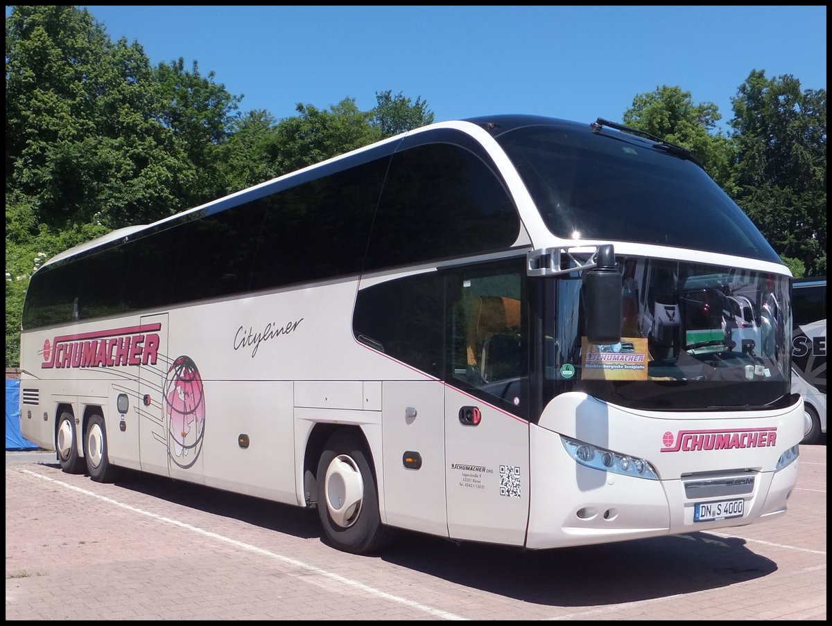 Neoplan Cityliner von Schumacher aus Deutschland im Stadthafen Sassnitz.