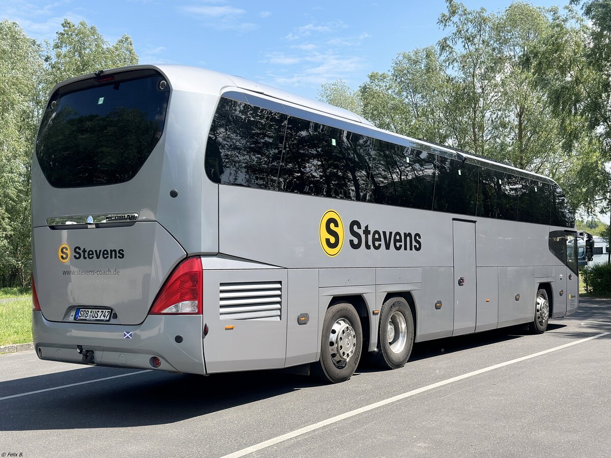 Neoplan Cityliner von Stevens Coach aus Deutschland in Plau am See.