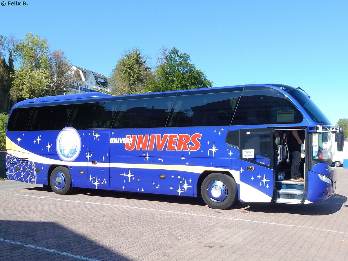 Neoplan Cityliner von Univers aus Deutschland im Stadthafen Sassnitz.