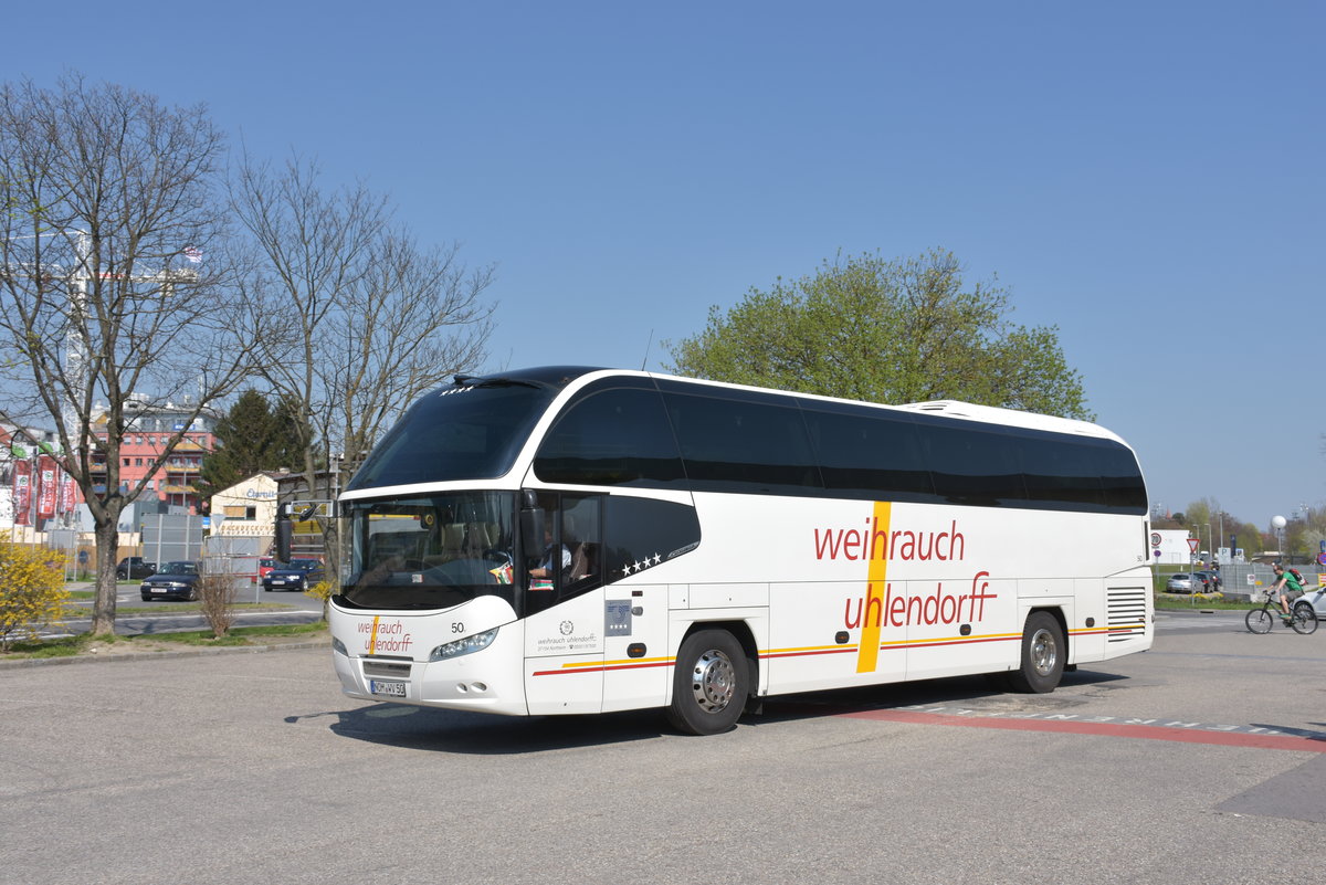 Neoplan Cityliner von Weihrauch Ulendorff Reisen aus der BRD in Krems.