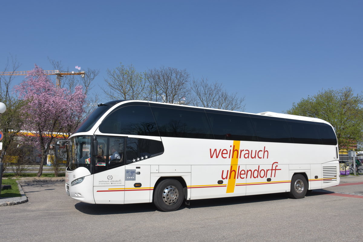 Neoplan Cityliner von Weihrauch Ulendorff Reisen aus der BRD in Krems.