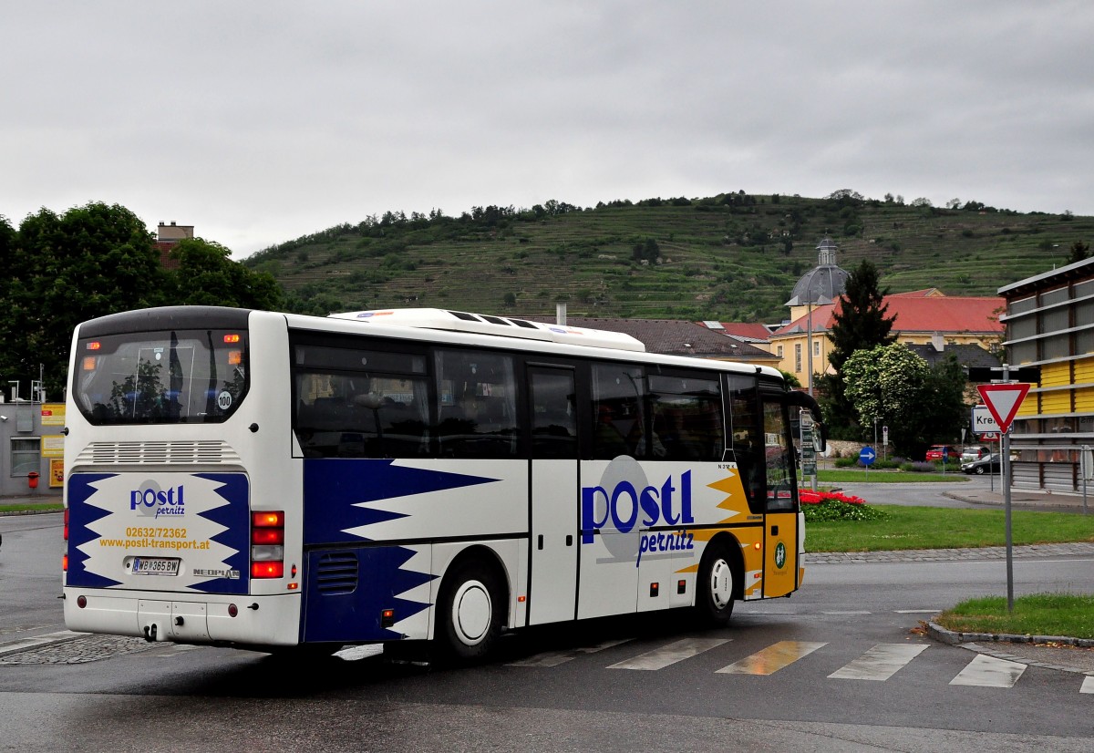 Neoplan Euroliner von Postl Reisen aus Niedersterreich am 20.5.2015 in Krems.