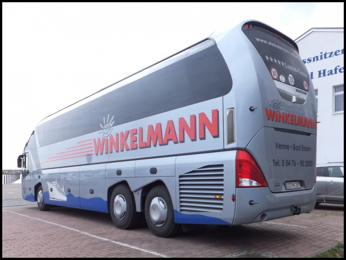 Neoplan Starliner von Winkelmann aus Deutschland im Stadthafen Sassnitz.