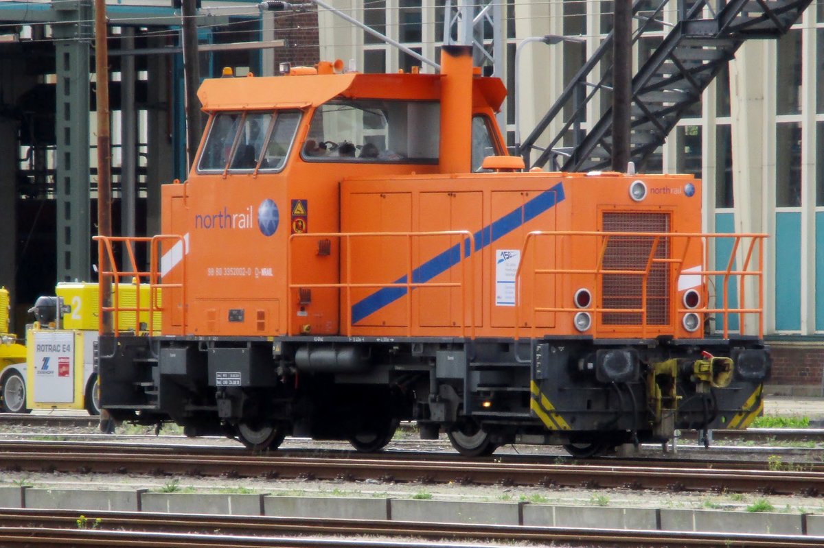 NOrth Rail 352 002 steht am 30 April 2018 in Berlin-Lichtenberg. 