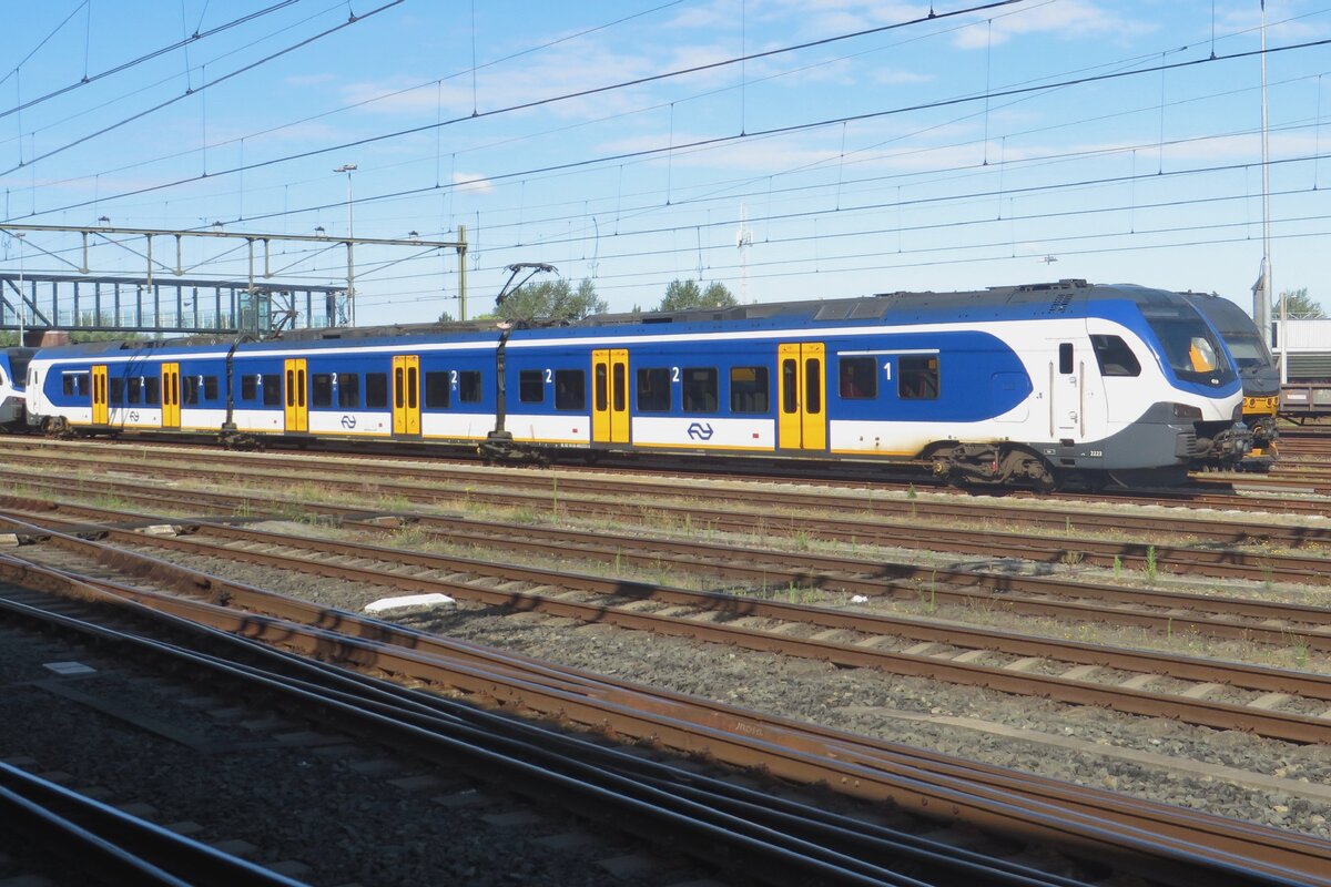 NS 2223 steht am 15 Juli 2022 in Roosendaal.